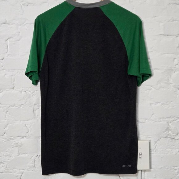 Nike SB Dri-Fit Raglan Henley, Men's Medium, Black/Green, Excellent Condition - Picture 2 of 7
